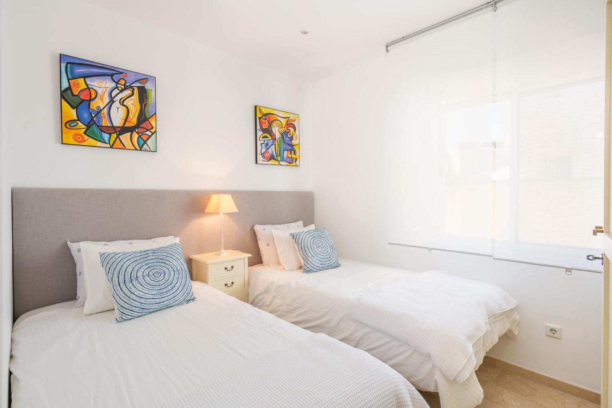 Апартаменти Atico 2 Terrazas Junto Al Mar By Rent Me Естепона Екстер'єр фото